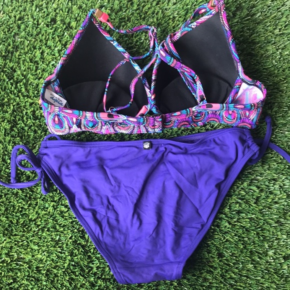 La vie on rose peacock print bikini - Picture 3 of 4